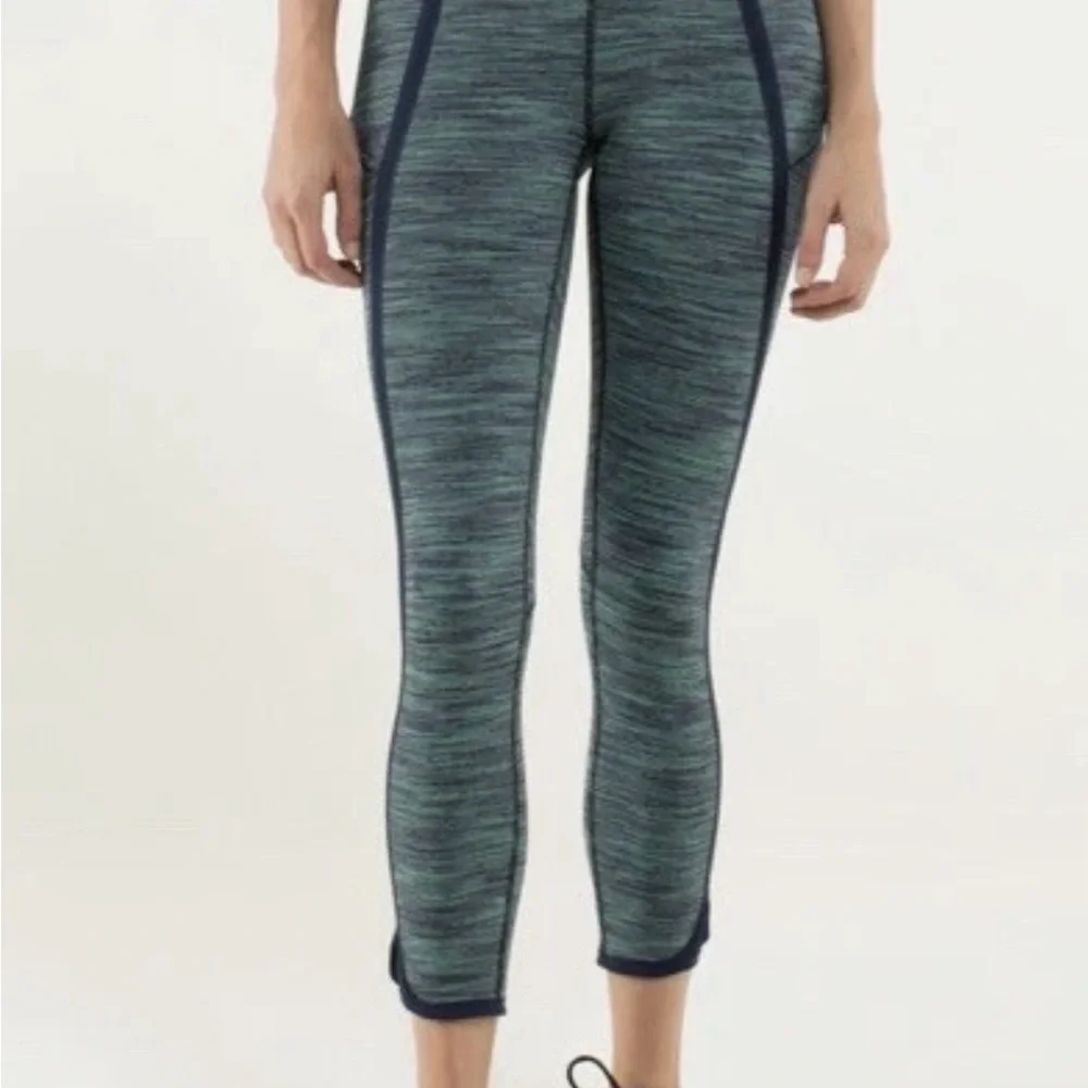 Lululemon can’t stop ankle leggings “we are from space” green bean slalom stripe